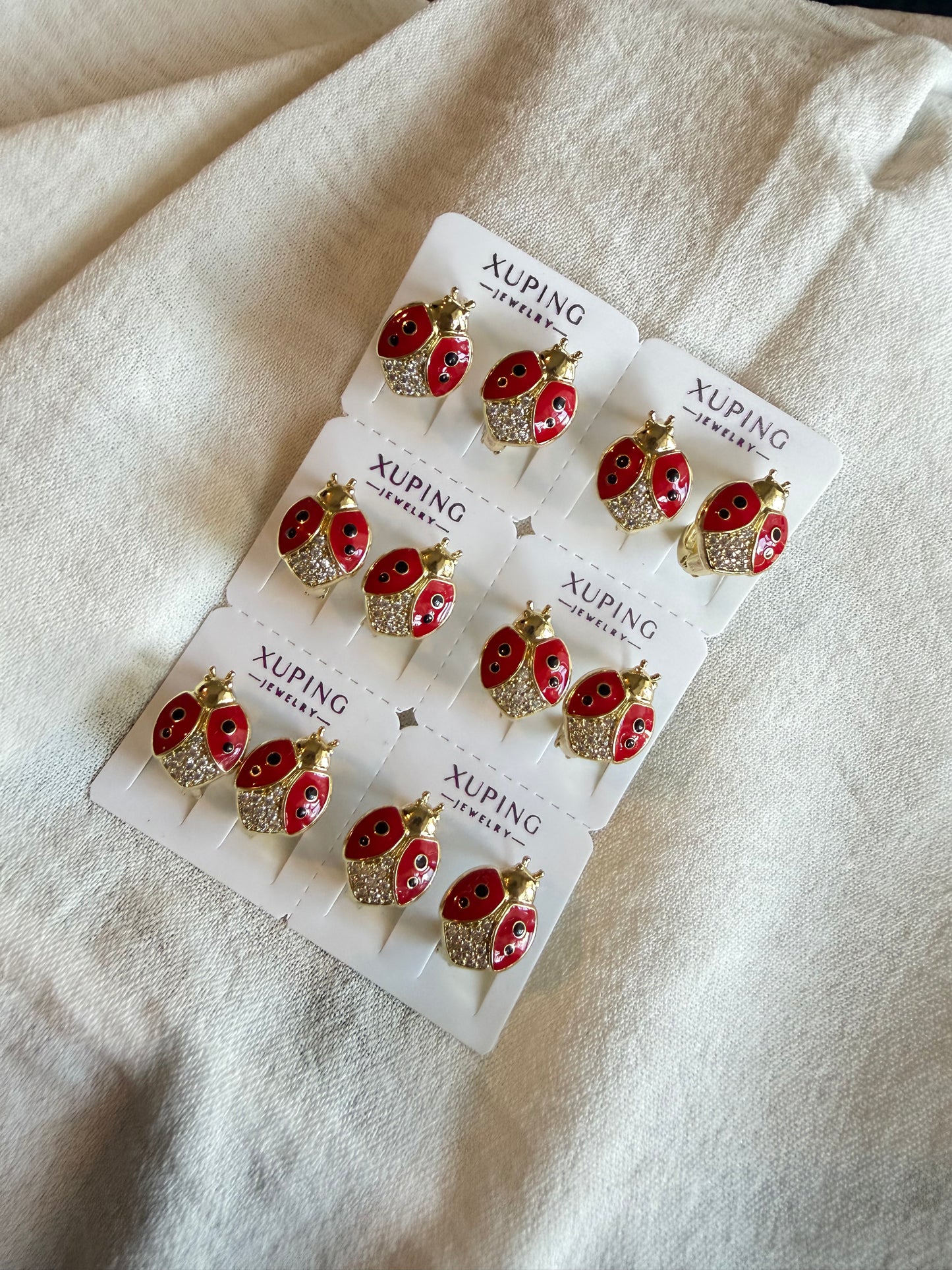Hoop ladybug en Oro Laminado