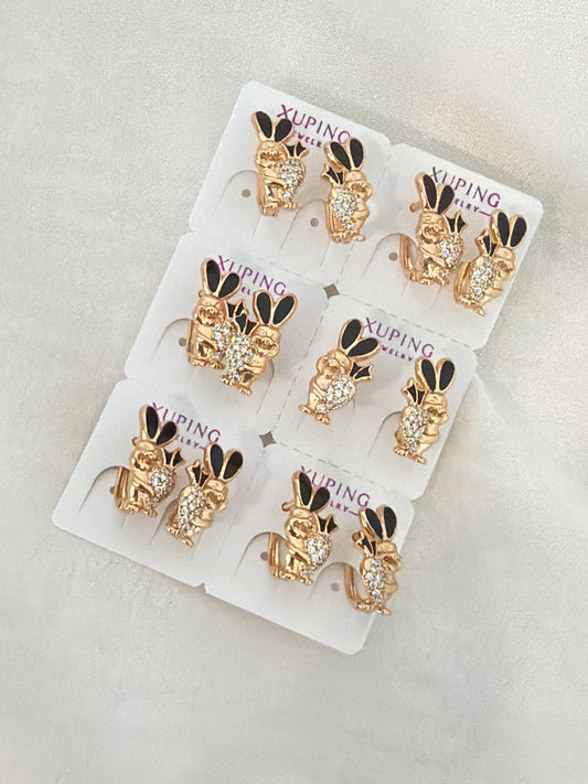 Hoop de conejo negro en 18k
