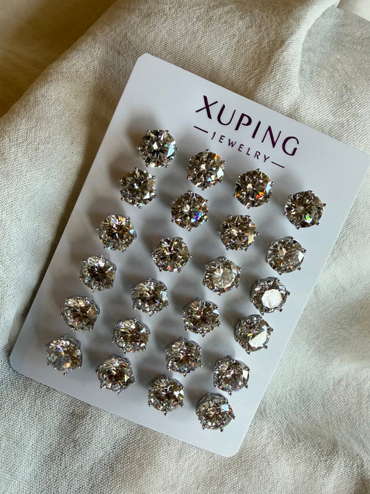 Stud de diamante en Oro Laminado