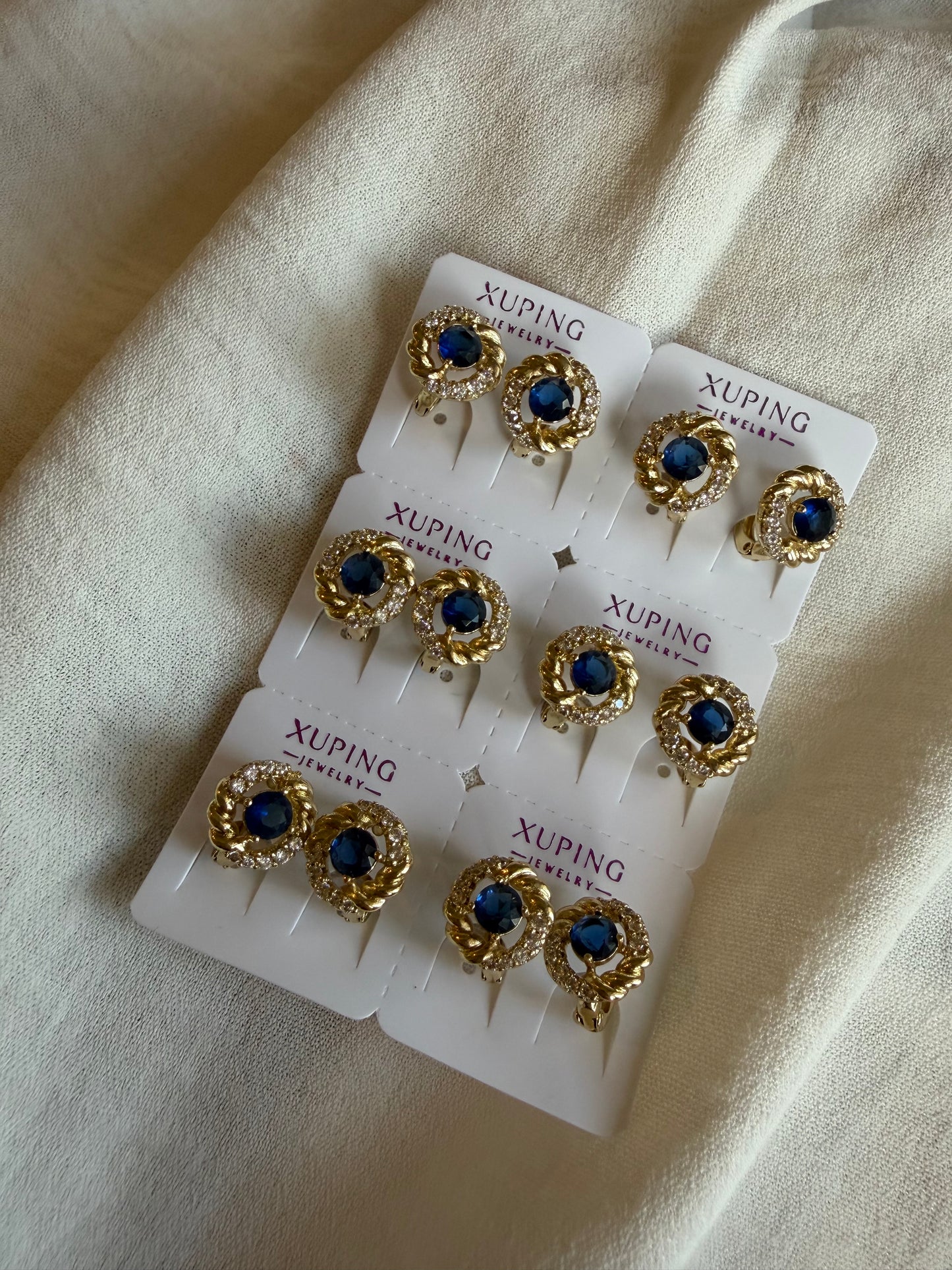 Hoop con azul en Oro Laminado