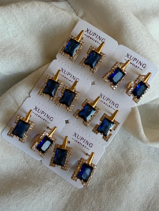 Hoop cuadrado azul en 18k