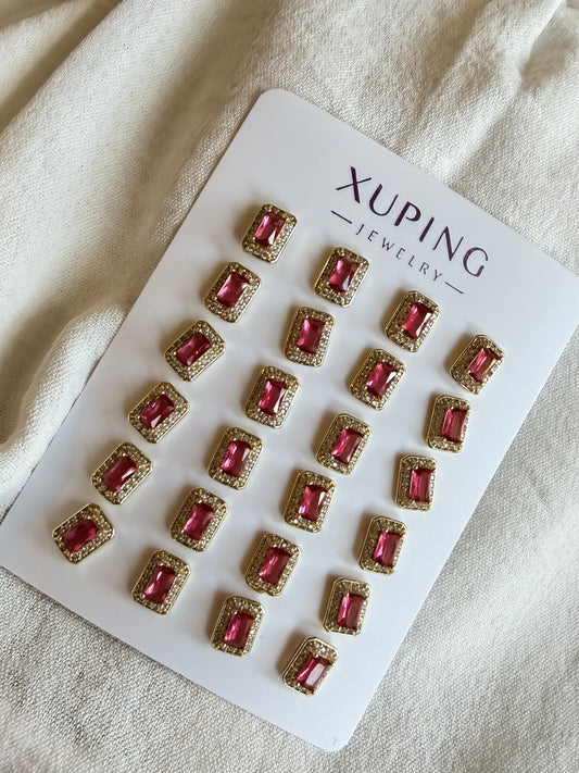 Stud cuadrado rosita en Oro Laminado